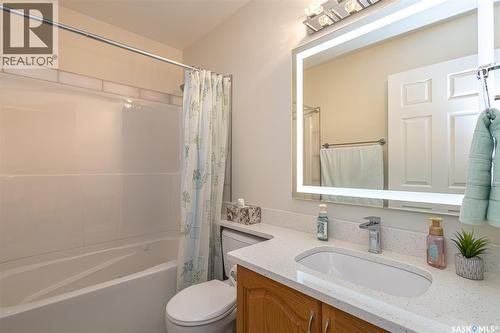 506 Forsyth Crescent, Saskatoon, SK - Indoor Photo Showing Bathroom