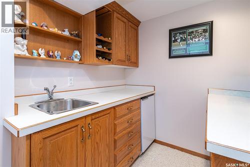 506 Forsyth Crescent, Saskatoon, SK - Indoor Photo Showing Kitchen