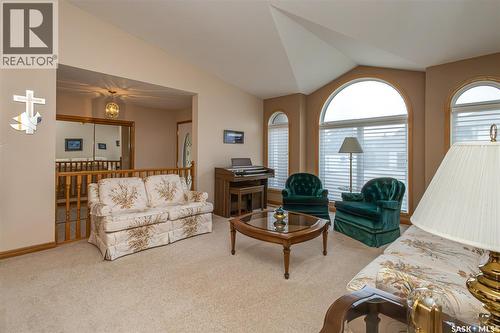 506 Forsyth Crescent, Saskatoon, SK - Indoor Photo Showing Living Room