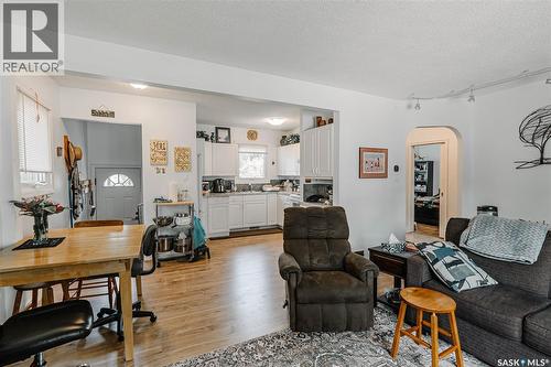 127 107Th Street W, Saskatoon, SK - Indoor Photo Showing Living Room
