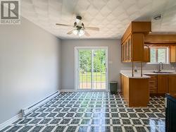 Main house: Kitchen + Dining Room - 