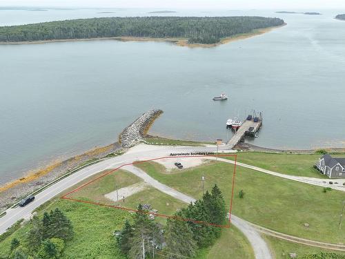 6 Chemin A Leo, Morris Island, NS 