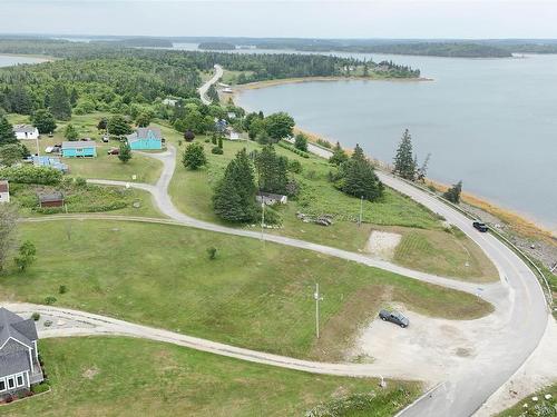 6 Chemin A Leo, Morris Island, NS 