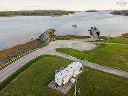 6 Chemin A Leo Morris Island, NS B0W 3M0