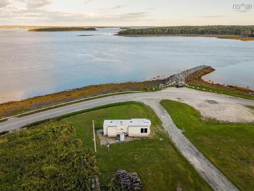 6 Chemin A Leo, Morris Island, NS 