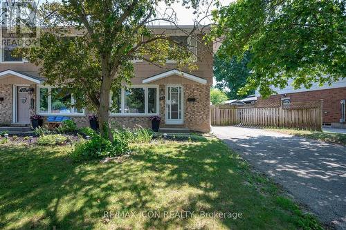 165 SELKIRK DRIVE  Kitchener, ON N2E 1M5
