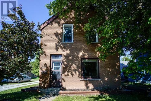 104 SPRUCE STREET  Collingwood, ON L9Y 3G7