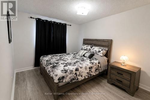 B - 16 NICOLE MARIE AVENUE , Barrie (East Bayfield), Ontario L4M 6Y8 5