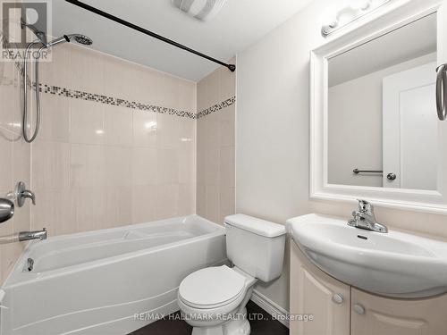 8 Tufton Crescent, Toronto, ON - Indoor Photo Showing Bathroom