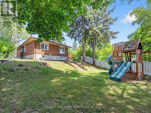 8 Tufton Crescent, Toronto, ON - Outdoor