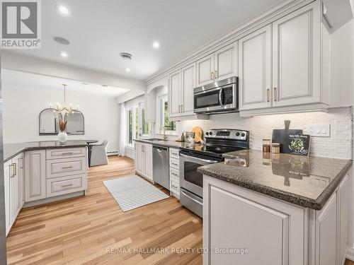 8 Tufton Crescent, Toronto, ON - Indoor Photo Showing Kitchen With Upgraded Kitchen
