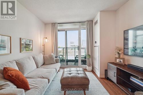 615 - 231 FORT YORK BOULEVARD  Toronto, ON M5V 1B2