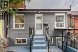 208 MANNING AVENUE Toronto, ON M6J 2K7