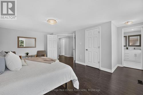3346 Chartrand Crescent, Mississauga, ON - Indoor Photo Showing Bedroom