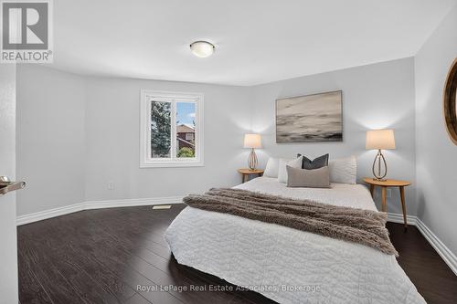 3346 Chartrand Crescent, Mississauga, ON - Indoor Photo Showing Bedroom