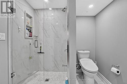 3346 Chartrand Crescent, Mississauga, ON - Indoor Photo Showing Bathroom