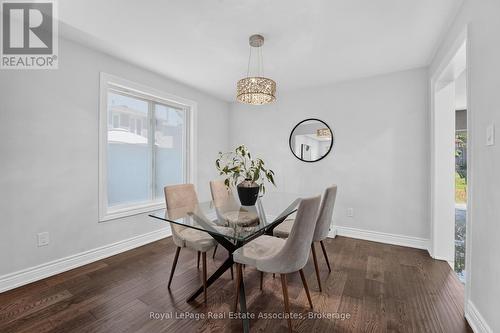3346 Chartrand Crescent, Mississauga, ON - Indoor Photo Showing Dining Room