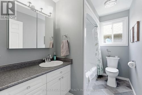 40 Maich Crescent, Brantford, ON - Indoor Photo Showing Bathroom
