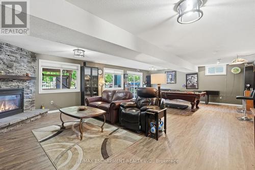 40 Maich Crescent, Brantford, ON - Indoor Photo Showing Living Room With Fireplace