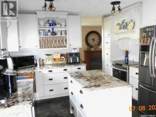 Konechny Acreage, Corman Park Rm No. 344, SK - Indoor Photo Showing Kitchen With Upgraded Kitchen