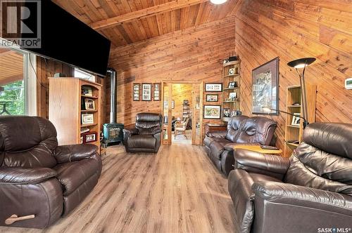 Siba Beach, Wakaw Lake, SK - Indoor Photo Showing Living Room