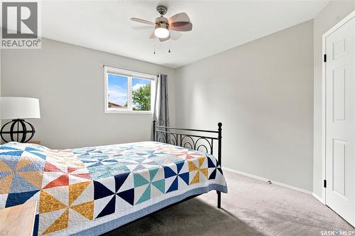 11 605 Perehudoff Crescent, Saskatoon, SK - Indoor Photo Showing Bedroom