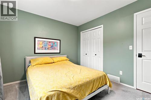 11 605 Perehudoff Crescent, Saskatoon, SK - Indoor Photo Showing Bedroom