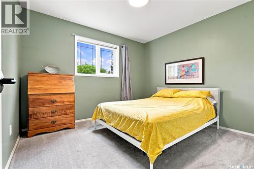11 605 Perehudoff Crescent, Saskatoon, SK - Indoor Photo Showing Bedroom