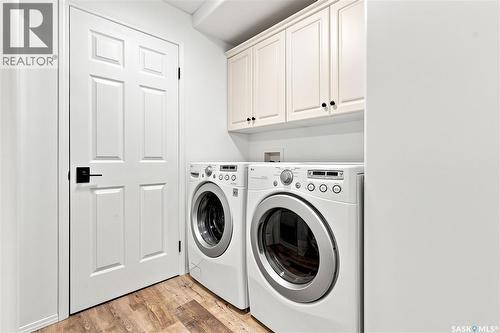 11 605 Perehudoff Crescent, Saskatoon, SK - Indoor Photo Showing Laundry Room