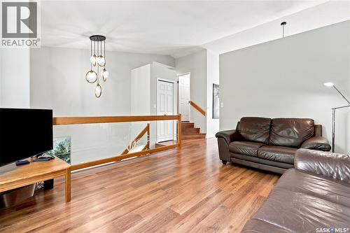 11 605 Perehudoff Crescent, Saskatoon, SK - Indoor Photo Showing Living Room