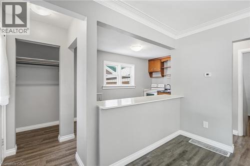 33 Belmont Avenue E, Kitchener, ON - Indoor Photo Showing Other Room