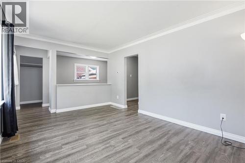 33 Belmont Avenue E, Kitchener, ON - Indoor Photo Showing Other Room