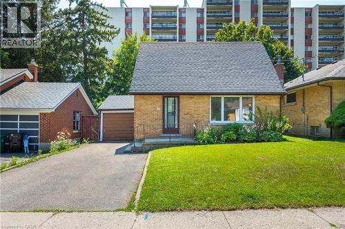 33 Belmont Avenue E, Kitchener, ON - Outdoor