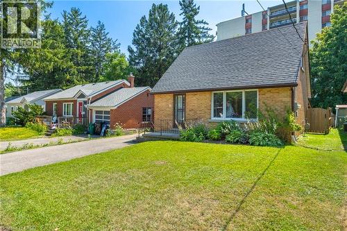 33 Belmont Avenue E, Kitchener, ON - Outdoor
