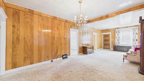 1041 4Th Avenue, Fernie, BC - Indoor Photo Showing Other Room