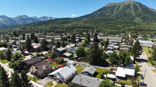 1041 4Th Avenue, Fernie, BC - Outdoor With View