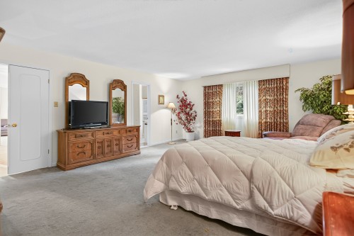 Chambre à coucher principale - 16 Rue Haendel, Kirkland, QC - Indoor Photo Showing Bedroom