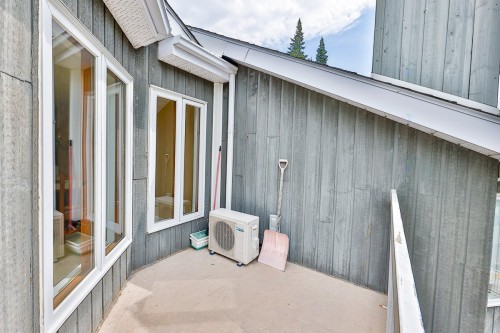Balcon - 14-220 Ch. Du Mont-Loup-Garou, Sainte-Adèle, QC - Outdoor With Exterior