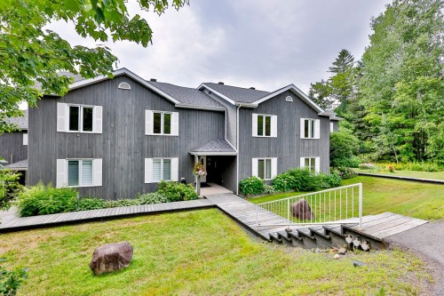 Façade - 14-220 Ch. Du Mont-Loup-Garou, Sainte-Adèle, QC - Outdoor