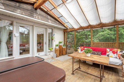 Sun Room - 355 Av. Edison, Saint-Lambert, QC -  With Deck Patio Veranda With Exterior