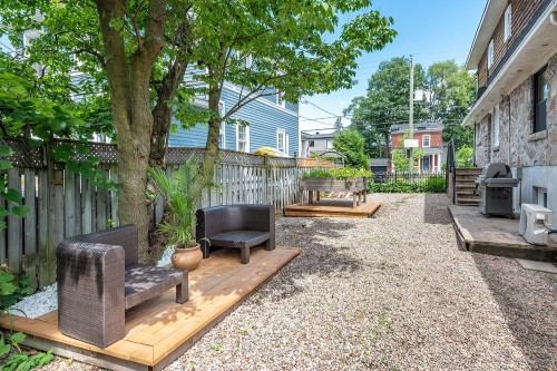 Courtyard - 355 Av. Edison, Saint-Lambert, QC - Outdoor With Exterior