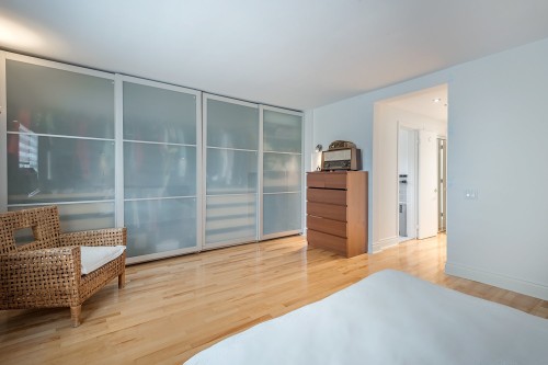 Master Bedroom - 355 Av. Edison, Saint-Lambert, QC - Indoor Photo Showing Bedroom