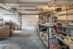 Garage - 