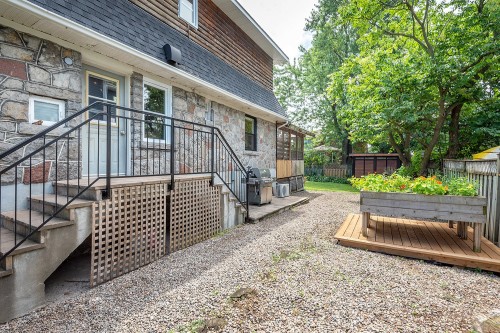 Courtyard - 355 Av. Edison, Saint-Lambert, QC - Outdoor With Deck Patio Veranda With Exterior