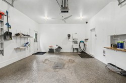 Garage - 