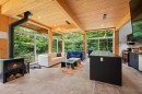 Salon - 161 Ch. Du Retour-Aux-Sources, Amherst, QC  -  With Exterior 