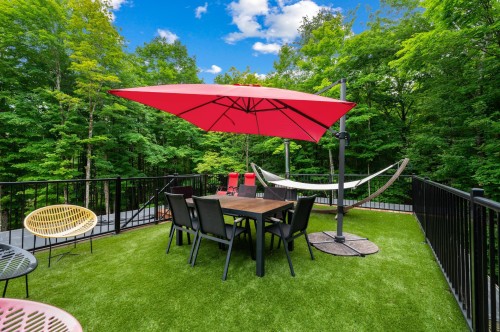 Terrasse - 171 Ch. Du Retour-Aux-Sources, Amherst, QC - Outdoor With Backyard