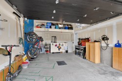 Garage - 