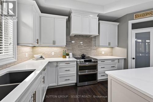 14 Mayapple Crescent, Middlesex Centre (Ilderton), ON - Indoor Photo Showing Kitchen With Double Sink With Upgraded Kitchen
