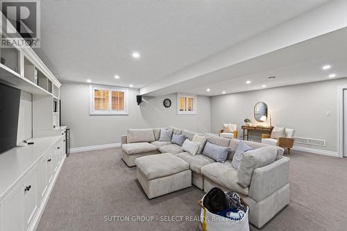 14 Mayapple Crescent, Middlesex Centre (Ilderton), ON - Indoor